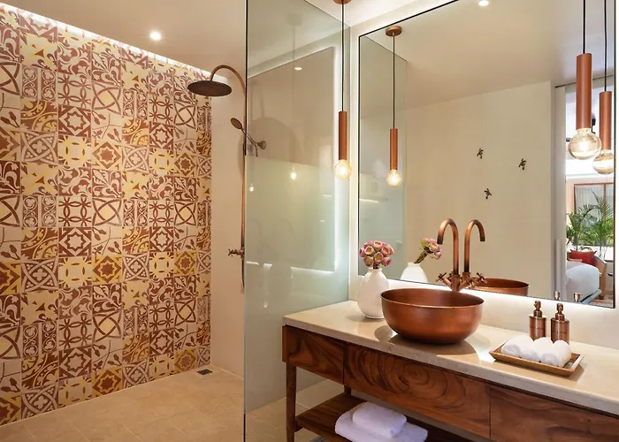 Fcc Angkor By Avani Hotel Siem Reap